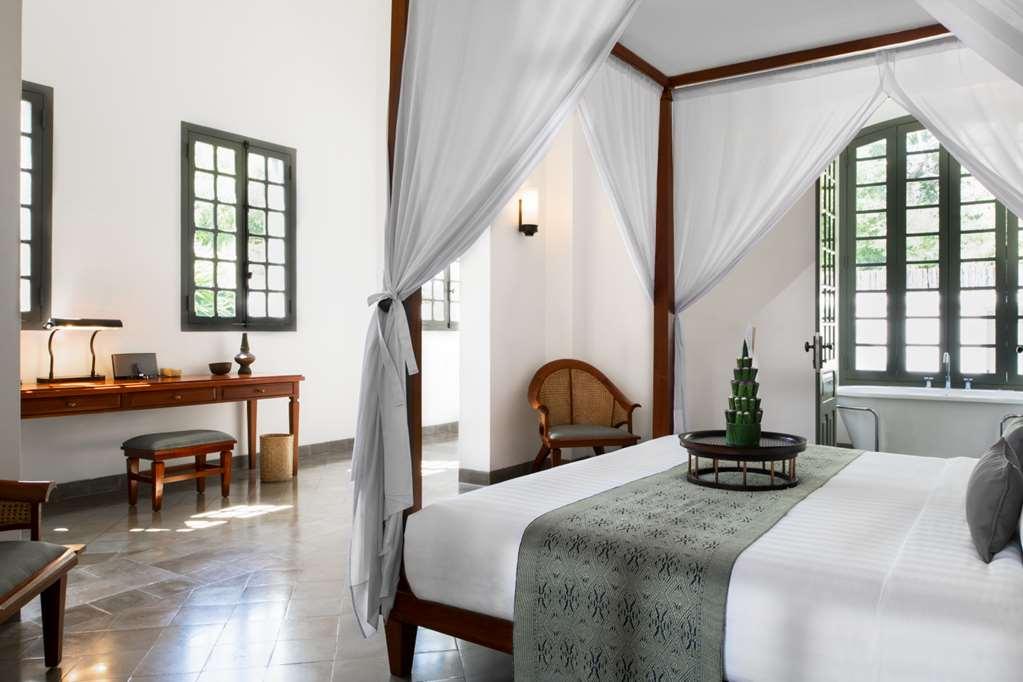 Amantaka Resort Луанґпхабанґ Номер фото