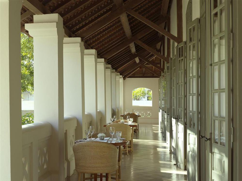 Amantaka Resort Луанґпхабанґ Ресторан фото
